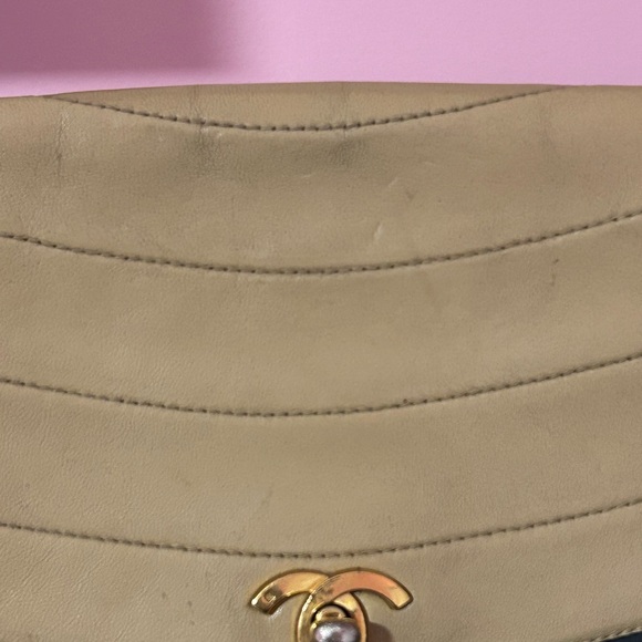 RARE Vintage Chanel 80s Chain Shoulder Bag - Picture 8 of 17